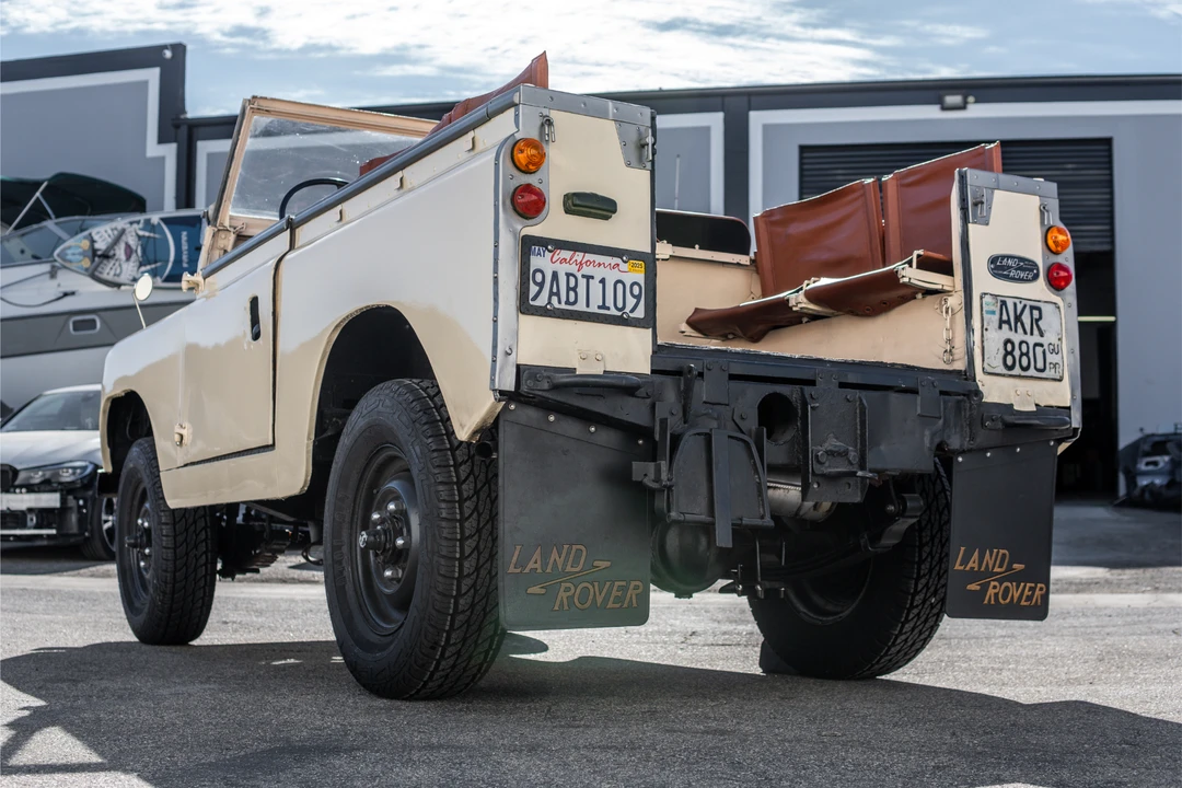Land Rover Series II/IIA 88 - Image 10 of 31