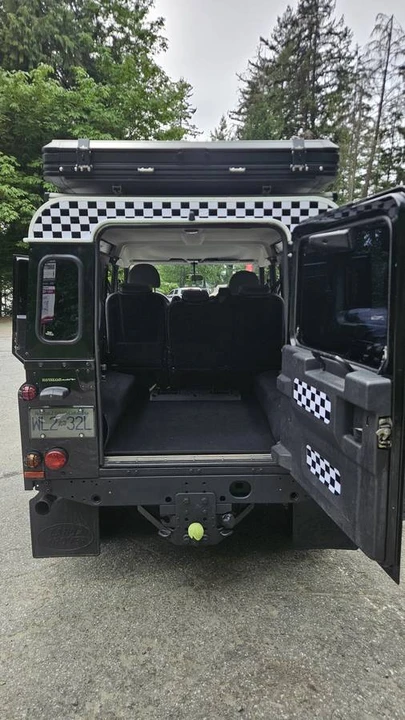 2007 Land Rover Defender 110 - Image 11 of 14