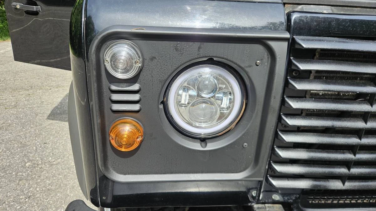 2007 Land Rover Defender 110 - Image 5 of 14