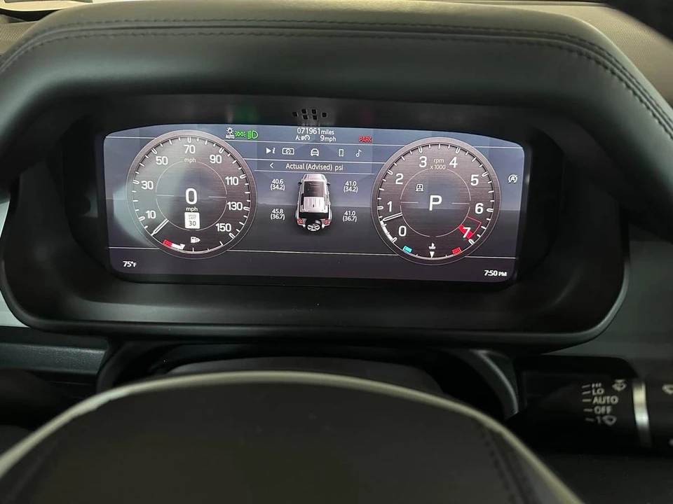 2020 Land Rover Defender L663 - Image 11 of 15