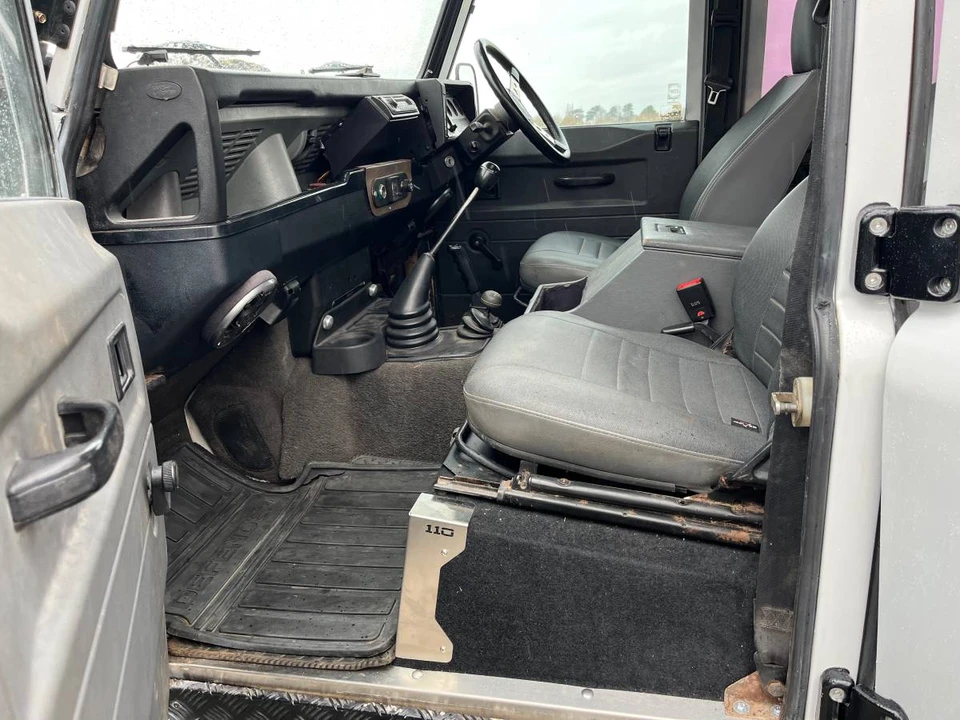 1991 Land Rover Defender 110 - Image 13 of 20