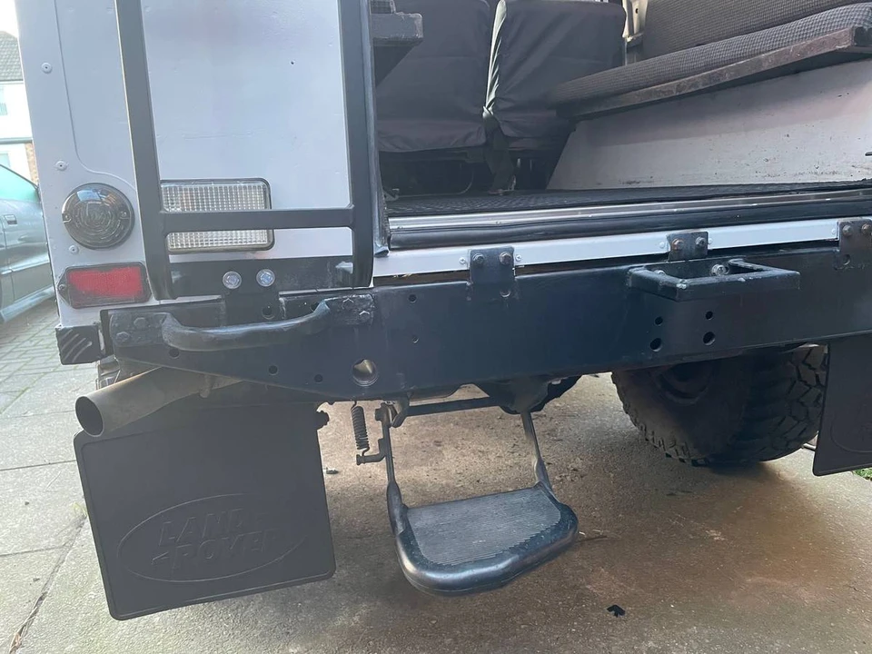 1991 Land Rover Defender 110 - Image 11 of 20