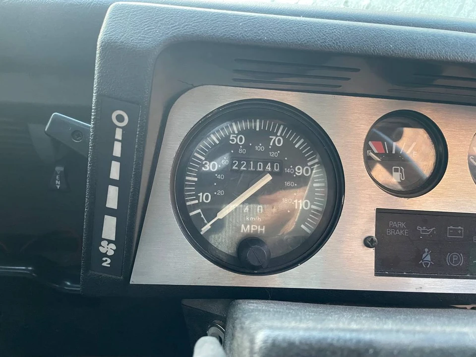 1991 Land Rover Defender 110 - Image 10 of 20