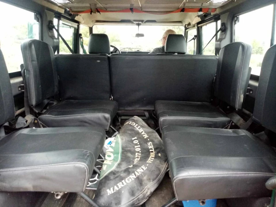 2003 Land Rover Defender 110 - Image 6 of 10