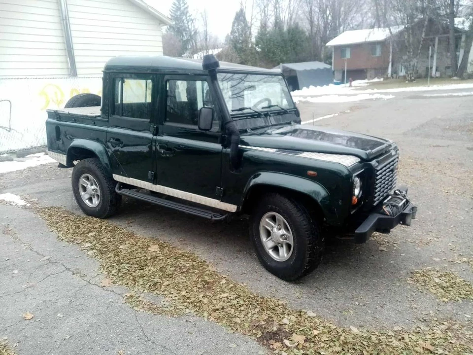 2002 Land Rover Defender 110 - Image 2 of 21