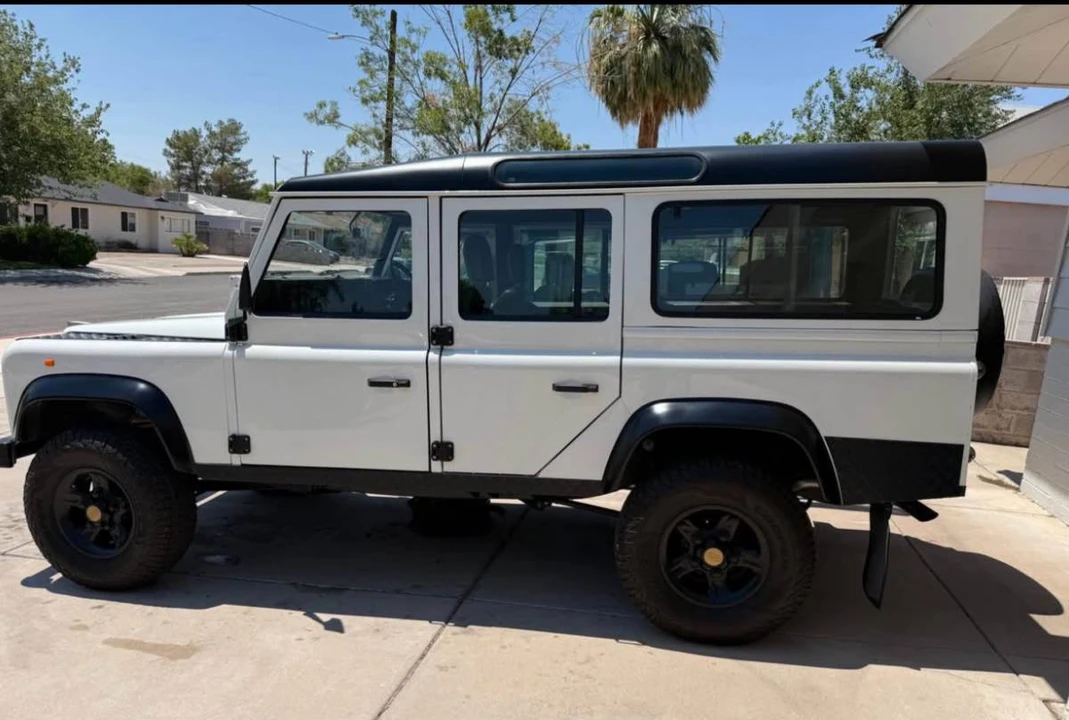 1989 Land Rover Defender 110 - Image 2 of 13