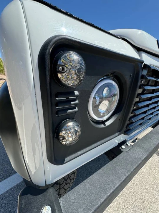 1989 Land Rover Defender 110 - Image 8 of 13