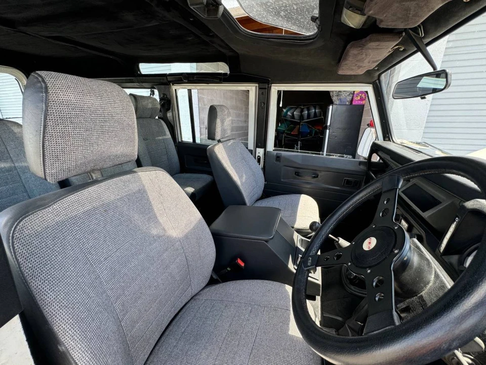 1989 Land Rover Defender 110 - Image 6 of 13