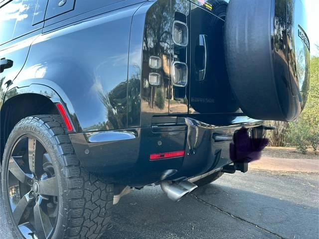 2023 Land Rover Defender V8 - Image 6 of 21