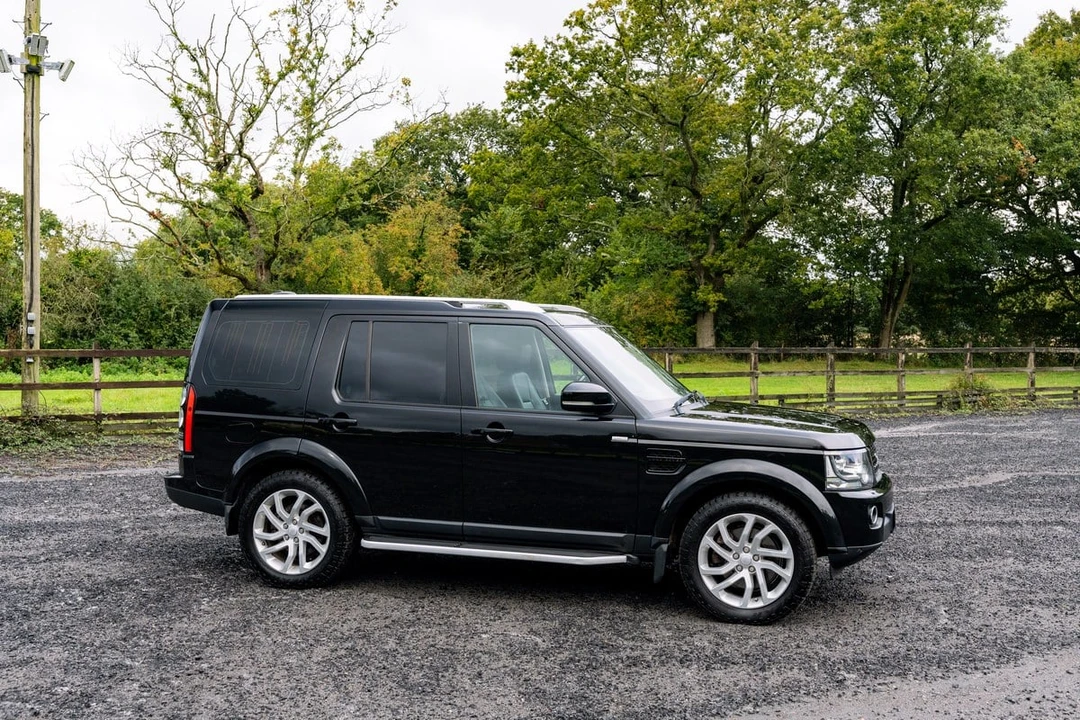 2016 Land Rover Discovery 4th Gen - Image 20 of 30