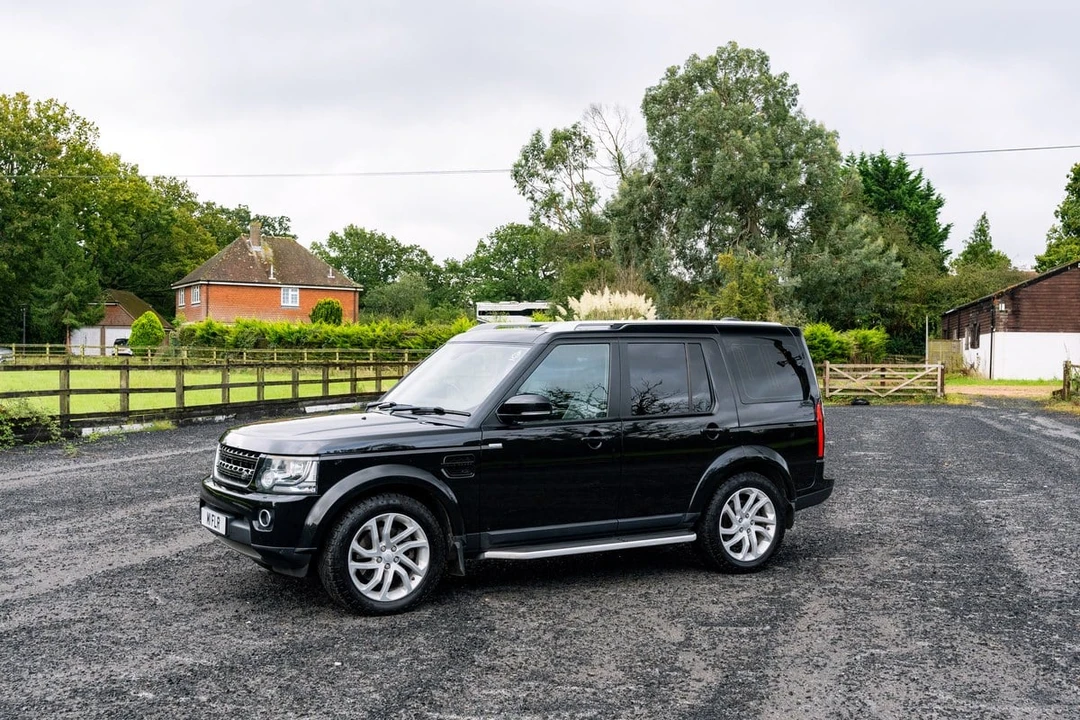 2016 Land Rover Discovery 4th Gen - Image 7 of 30