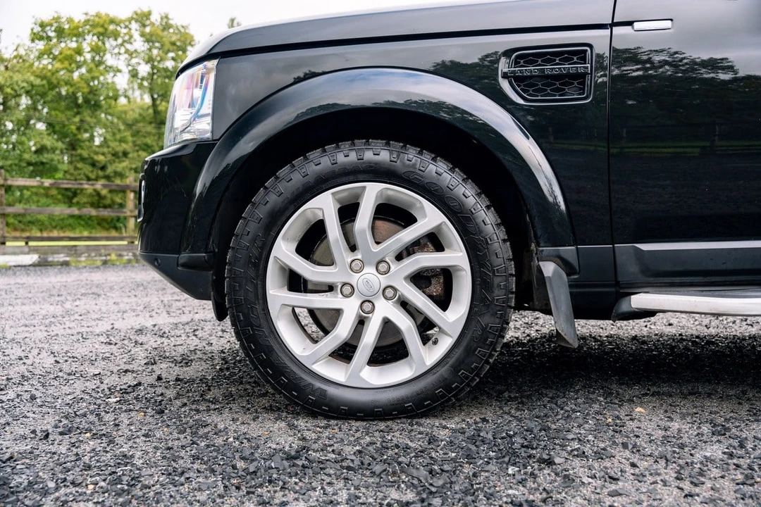 2016 Land Rover Discovery 4th Gen - Image 30 of 30