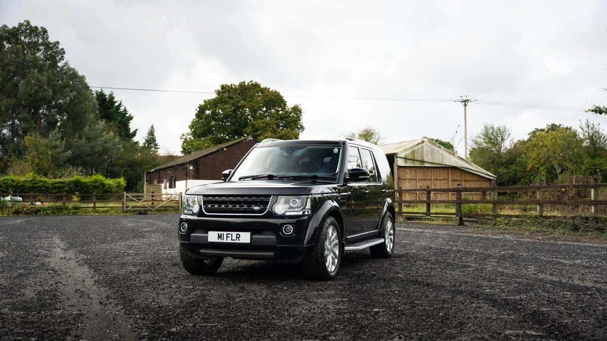 2016 Land Rover Discovery 4th Gen - Image 25 of 30