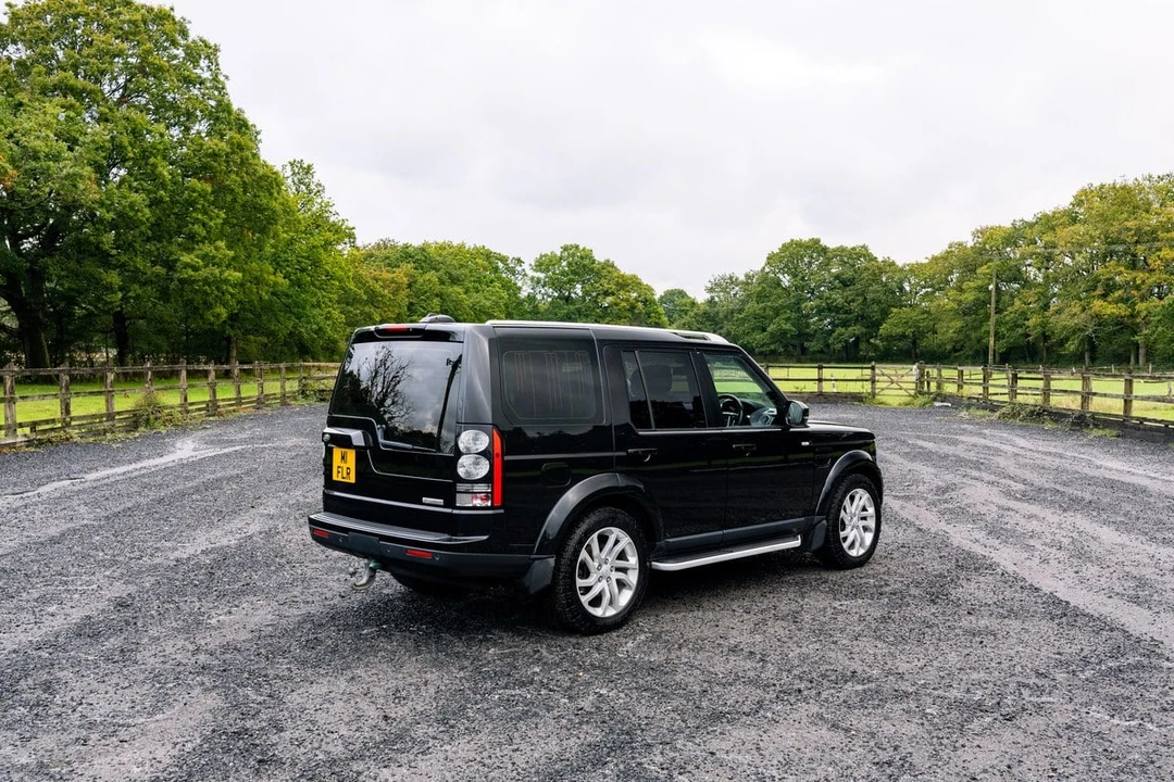 2016 Land Rover Discovery 4th Gen - Image 17 of 30