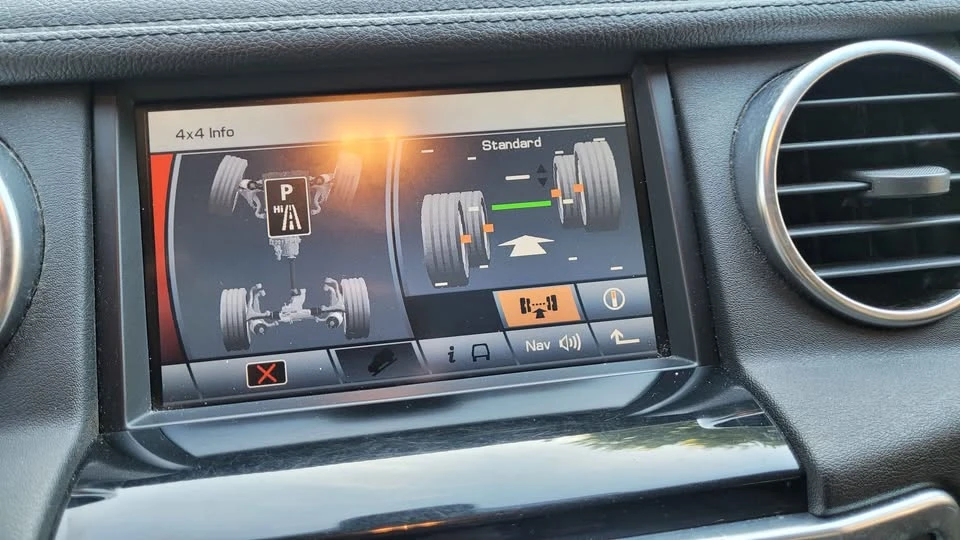 2011 Land Rover Discovery 4th Gen - Image 6 of 7