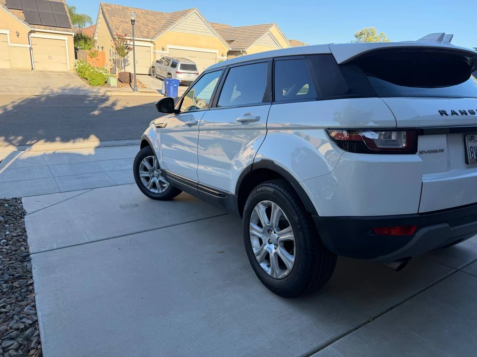 2017 Land Rover Range Rover Evoque 1st Gen - Image 4 of 18