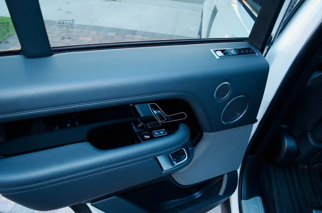 2019 Land Rover Range Rover L405 - Image 15 of 17