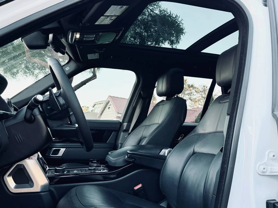 2019 Land Rover Range Rover L405 - Image 16 of 17