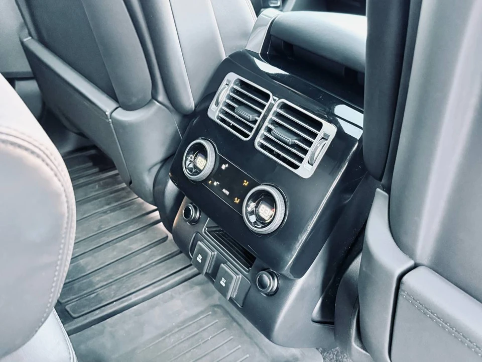 2019 Land Rover Range Rover L405 - Image 12 of 17