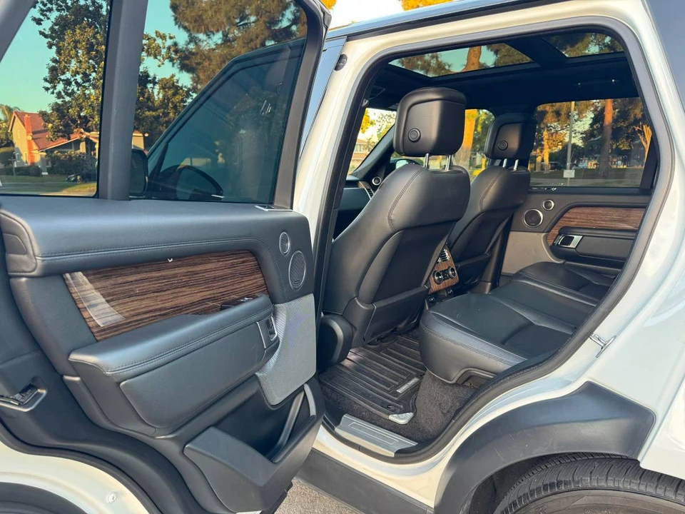 2019 Land Rover Range Rover L405 - Image 11 of 19