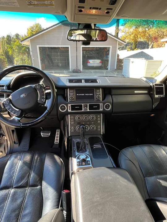 2011 Land Rover Range Rover L322 - Image 15 of 21