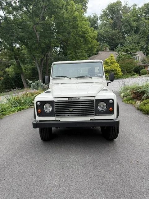 1998 Land Rover Defender 110 - Image 3 of 8