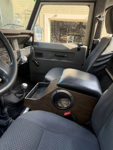 1998 Land Rover Defender 110 - Image 7 of 8