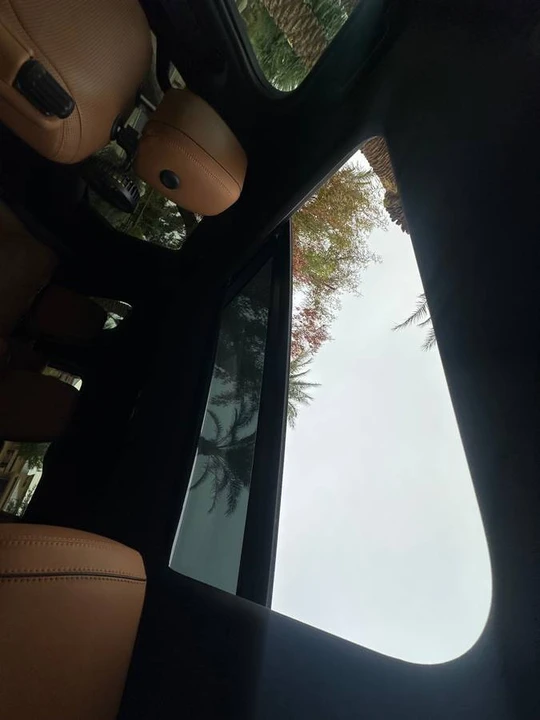 2017 Land Rover Discovery 5th Gen - Image 7 of 15