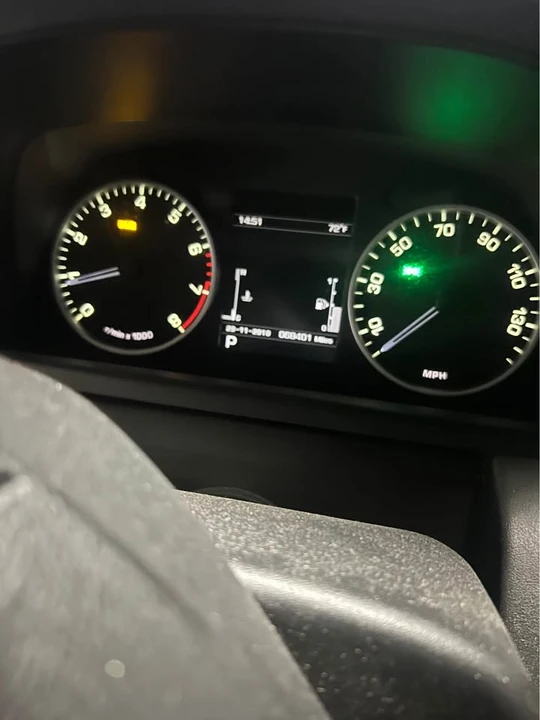 2010 Land Rover Range Rover L322 - Image 2 of 10