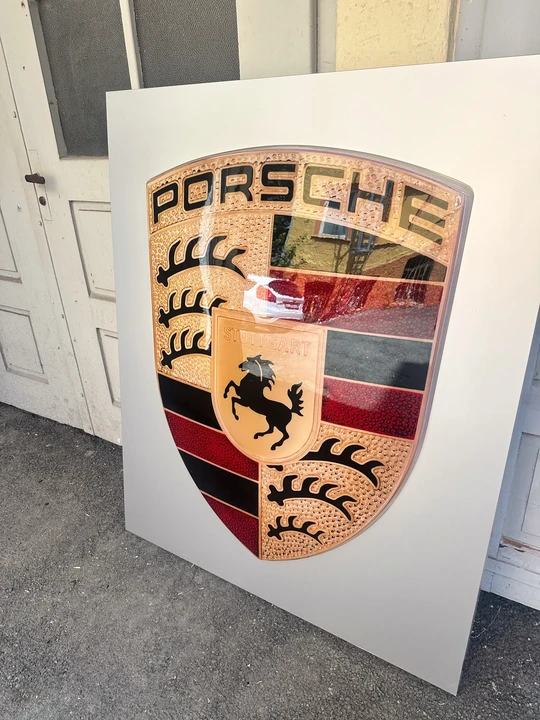 Porsche - Image 3 of 31