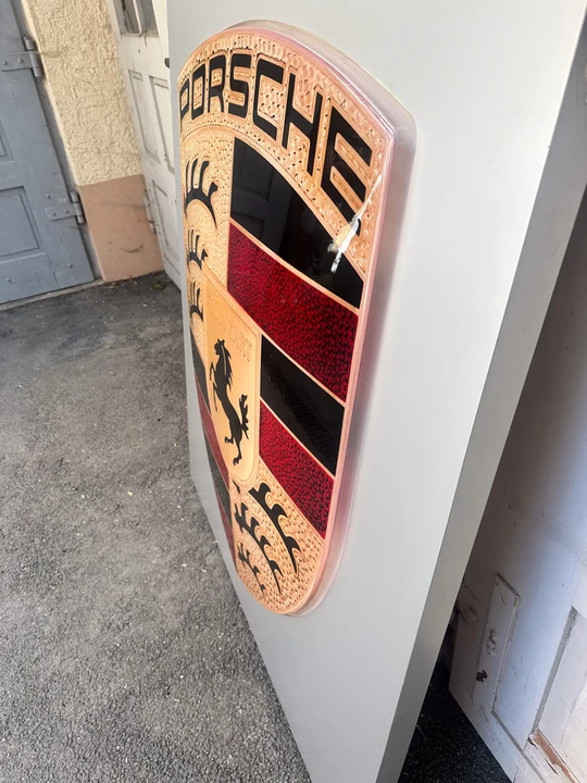 Porsche - Image 11 of 31