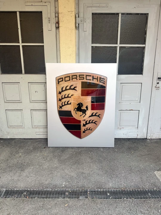 Porsche - Image 5 of 31
