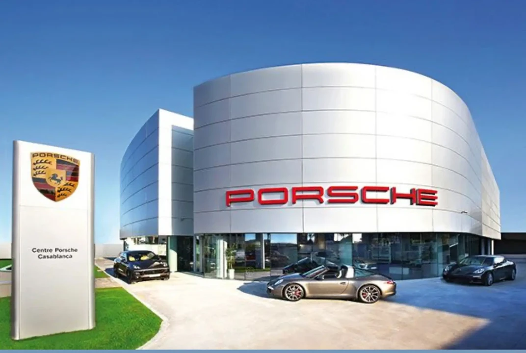 Porsche - Image 20 of 31
