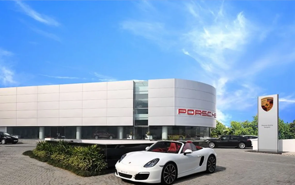 Porsche - Image 21 of 31