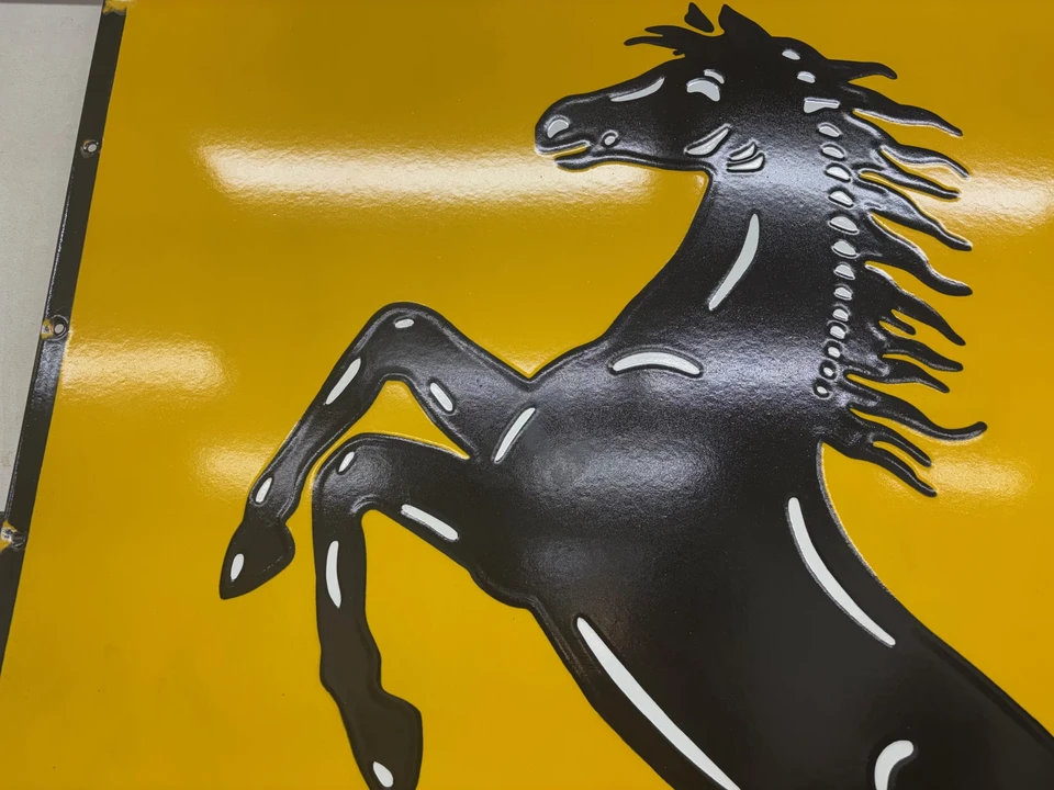Ferrari - Image 5 of 10