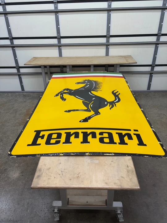Ferrari - Image 10 of 10