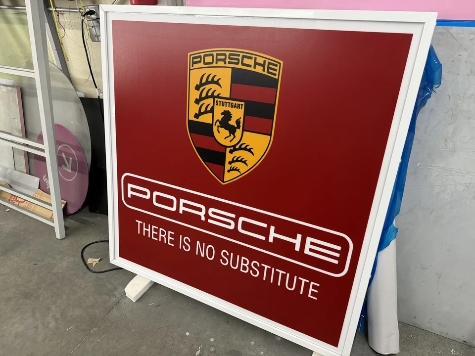 Porsche - Image 12 of 15