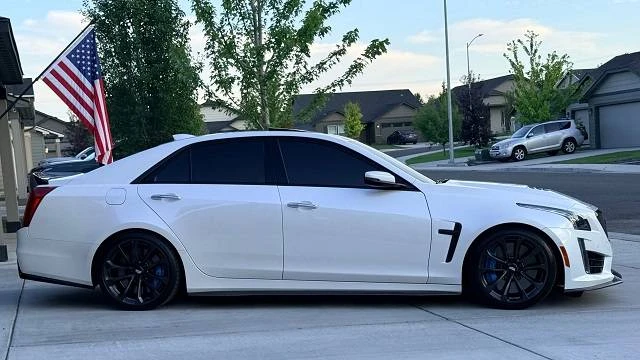 2017 Cadillac CTS-V 3rd Gen - Image 5 of 9