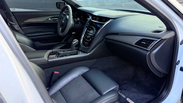 2017 Cadillac CTS-V 3rd Gen - Image 7 of 9