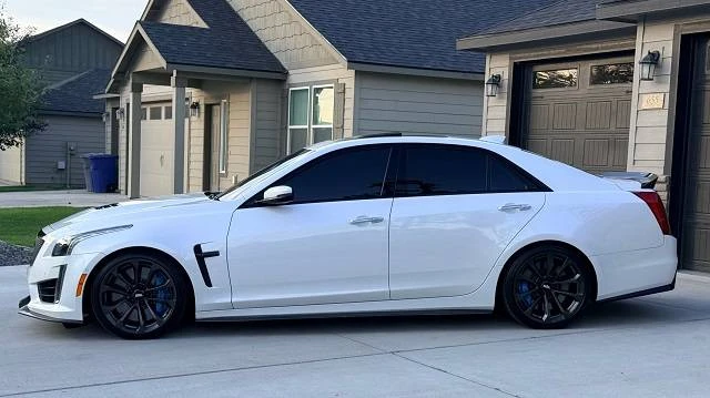 2017 Cadillac CTS-V 3rd Gen - Image 4 of 9