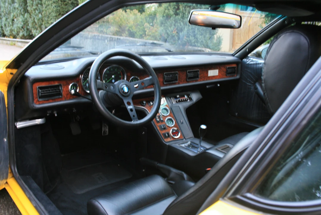 1990 DeTomaso Pantera - Image 4 of 7
