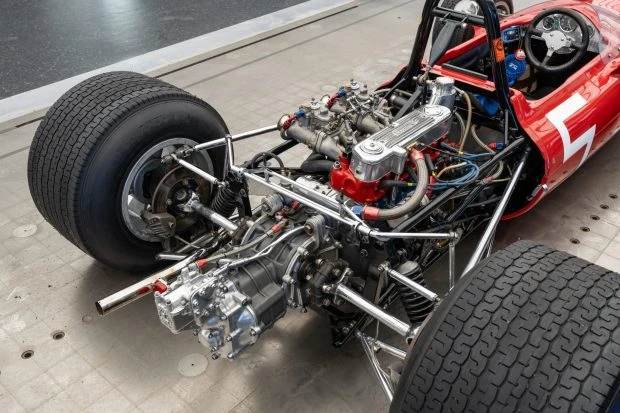 Vehicle image 7 of 10
