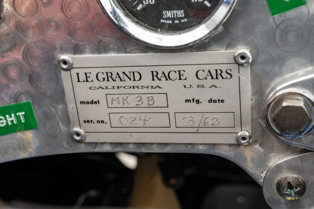 Vehicle image 6 of 10