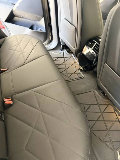 2024 BMW I20 iX - Image 4 of 8