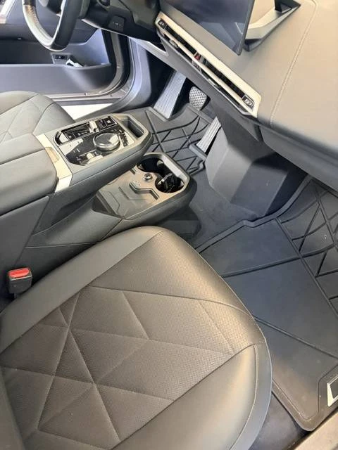 2024 BMW I20 iX - Image 2 of 8