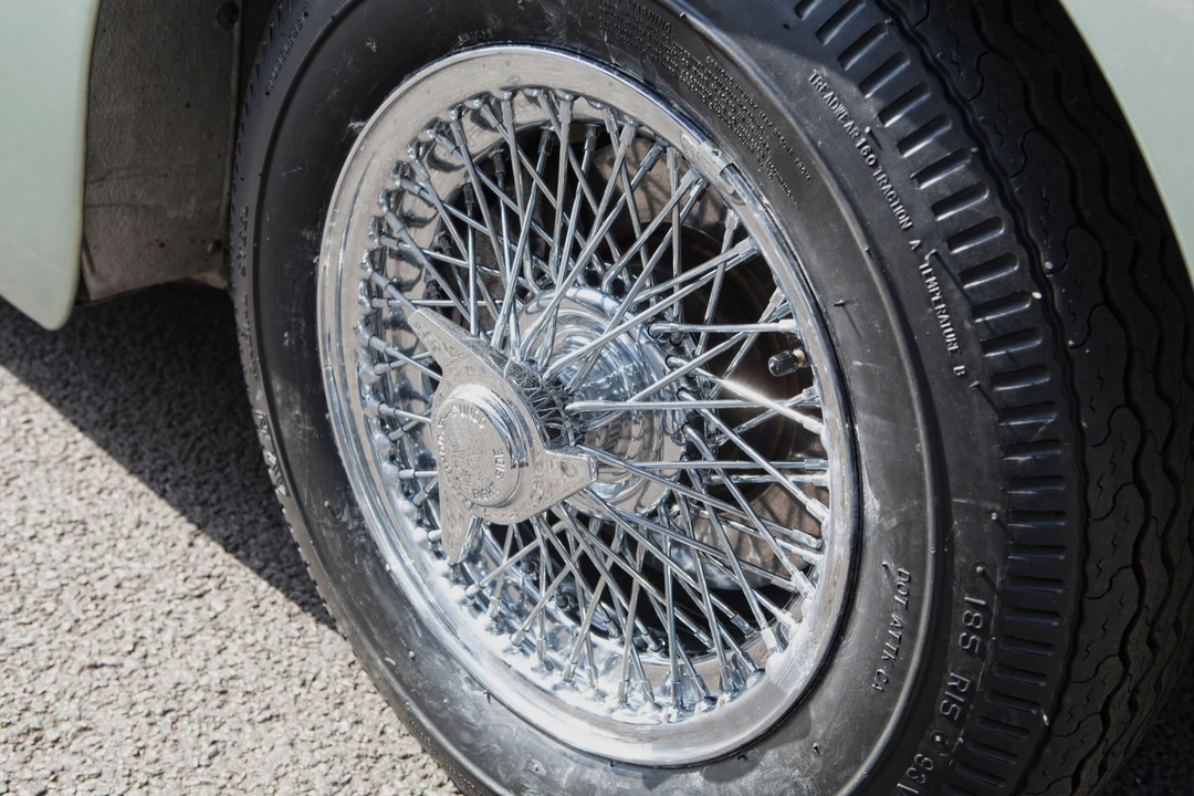 1966 Aston Martin DB6 Vantage - Image 22 of 25