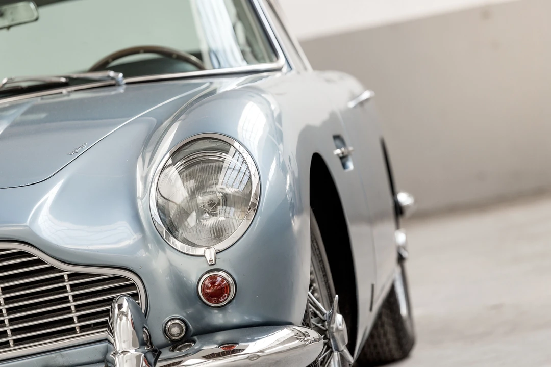 1965 Aston Martin DB5 Vantage - Image 11 of 31
