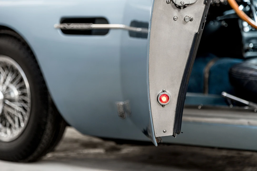 1965 Aston Martin DB5 Vantage - Image 25 of 31