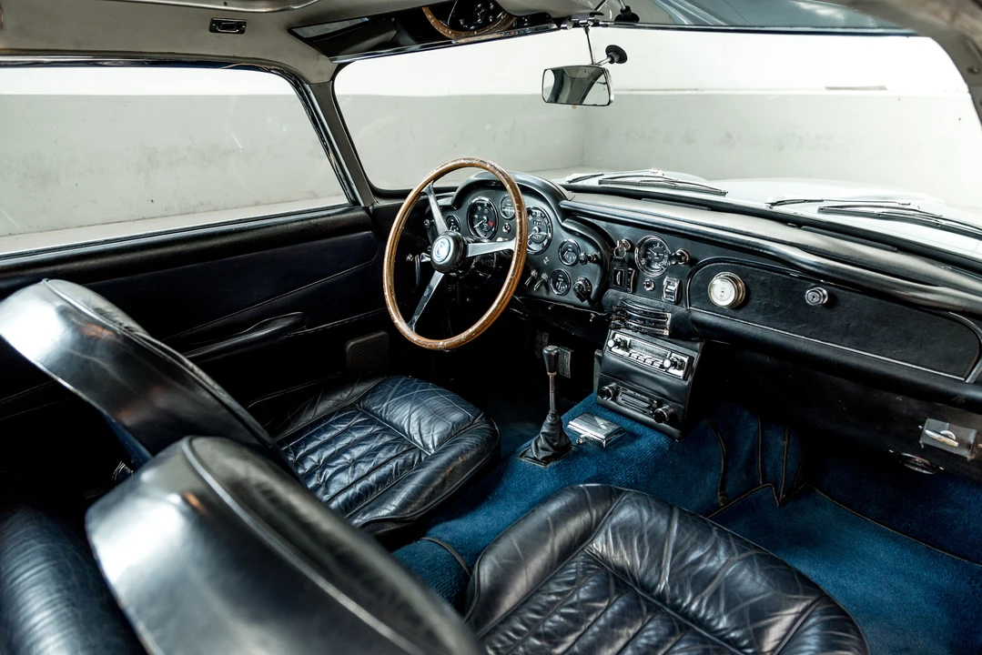 1965 Aston Martin DB5 Vantage - Image 23 of 31