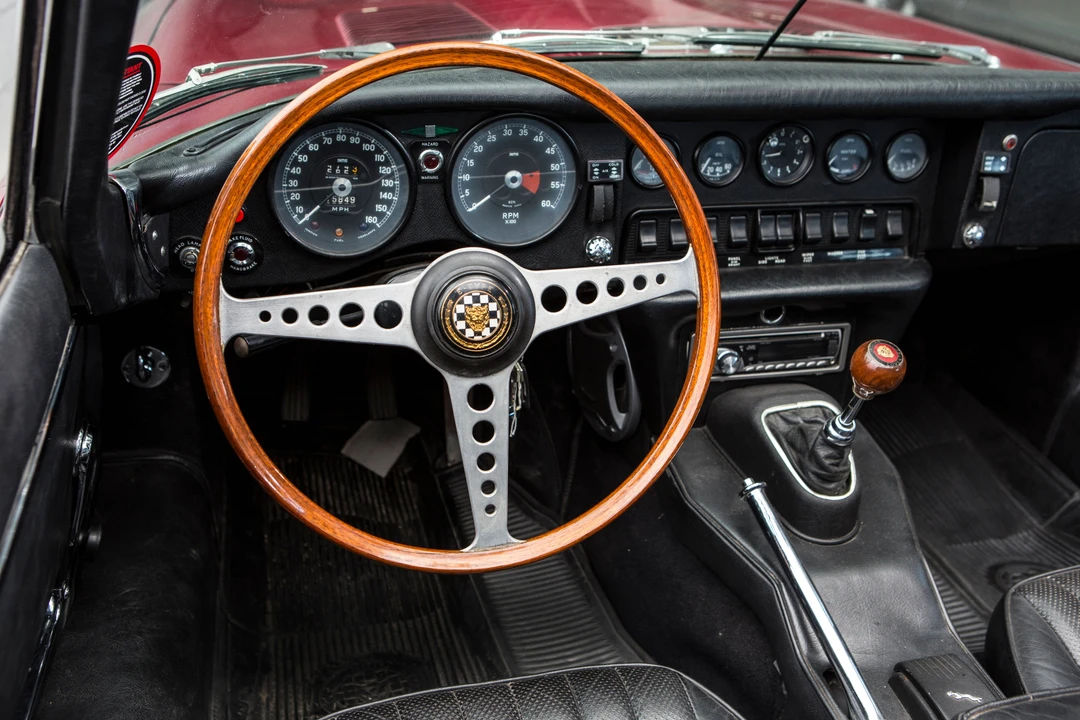 1970 Jaguar E-Type Series 2 - Image 6 of 8
